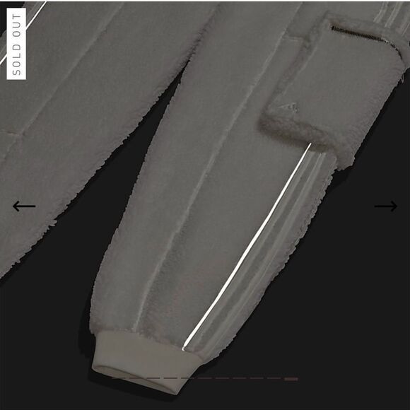 NWT* IVY PARK X ADIDAS TEDDY CARGO SWEAT PANTS - Picture 2 of 10